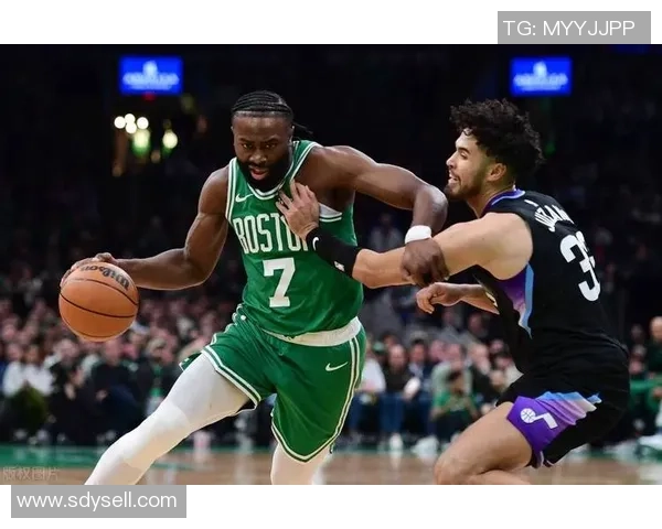 热火与凯尔特人精彩对决重播回顾分析全场亮点与关键时刻解析