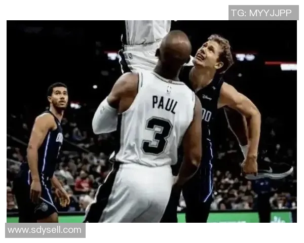 马刺与魔术精彩对决全场录像回顾与精彩瞬间分析